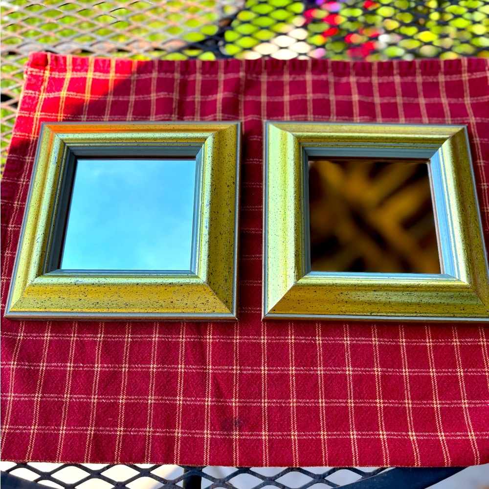 Gold Framed Wall Mirror Set 6X6”
